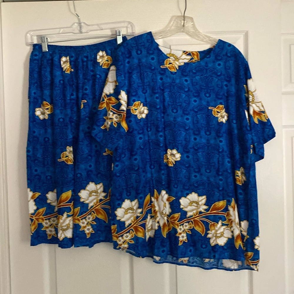 Shorts and top set. 3X. New without tags.